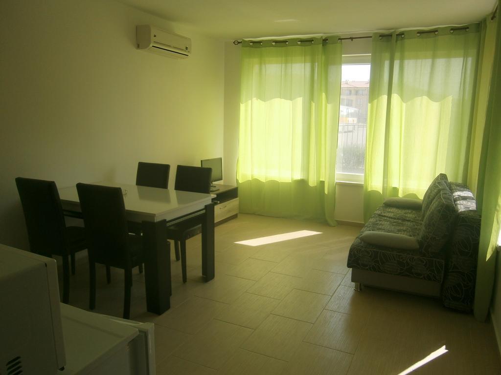 سفيتي فلاس Anna Marina Apartments الغرفة الصورة